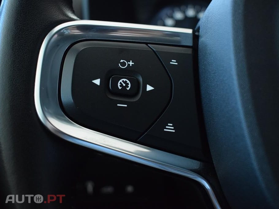 Volvo XC40 1.5 T5 PHEV R-Design Expression