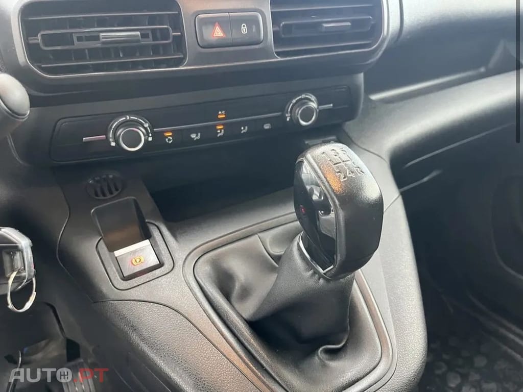 Peugeot Partner 1.6 Bluehdi 75Cv *GPS