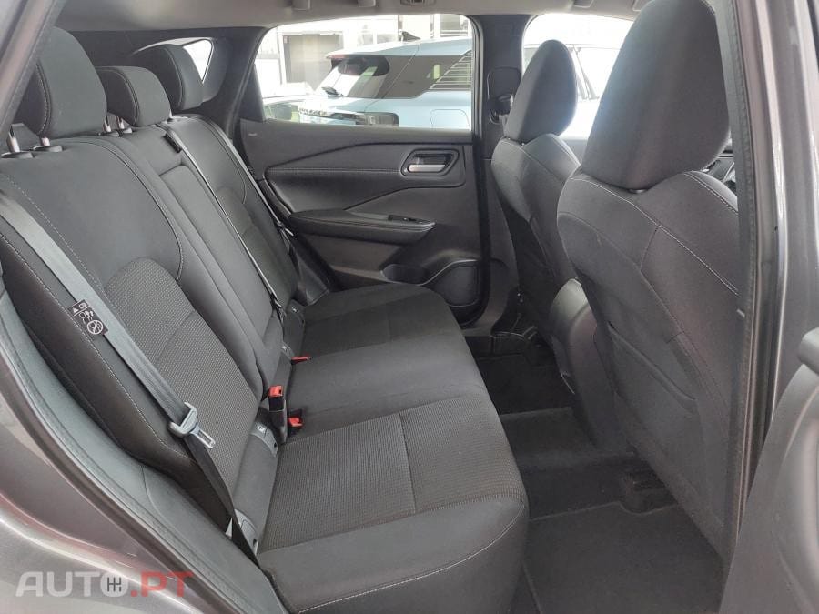 Nissan Qashqai 1.3 DIG-T N-Connecta LED+SKY