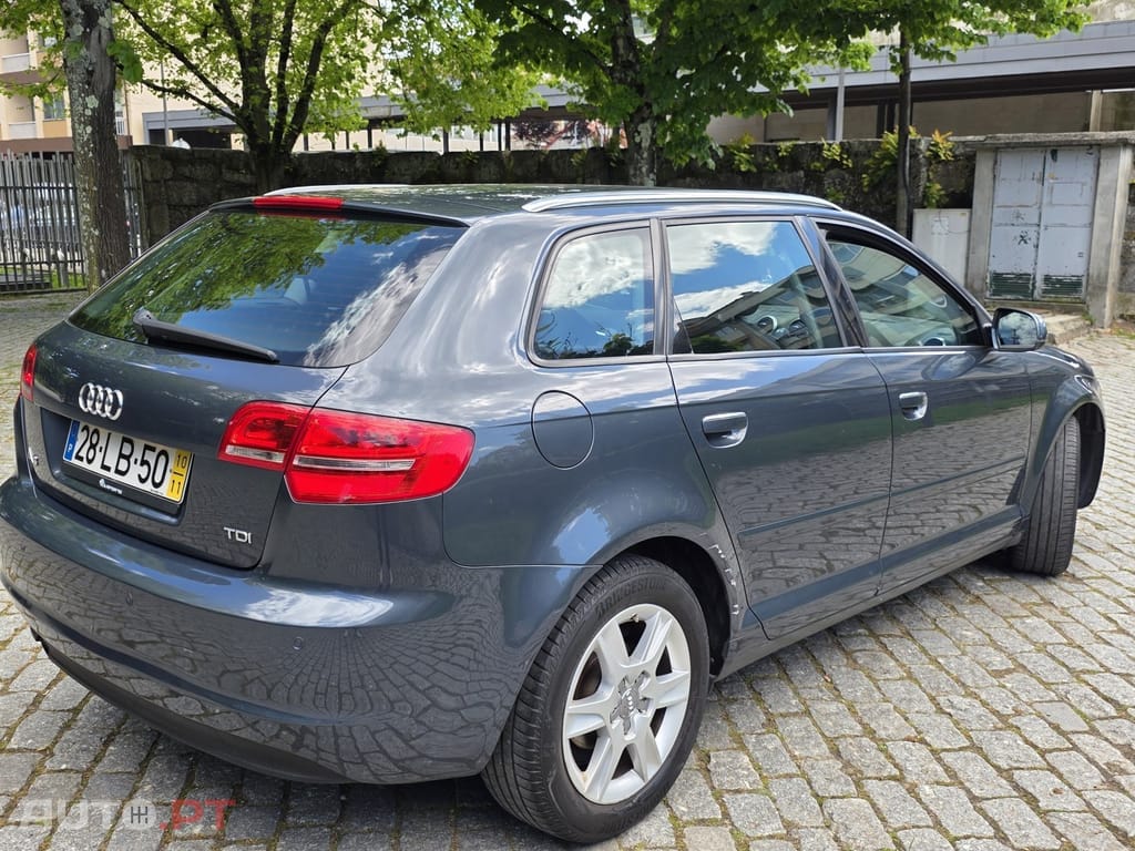 Audi A3 Sportback 2.0 TDI (clean diesel) Ambition