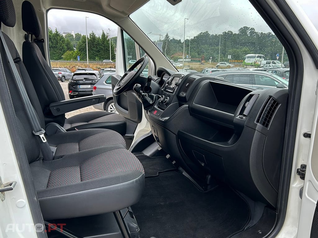 Peugeot Boxer 2.2 BlueHDi 333 L2 CD