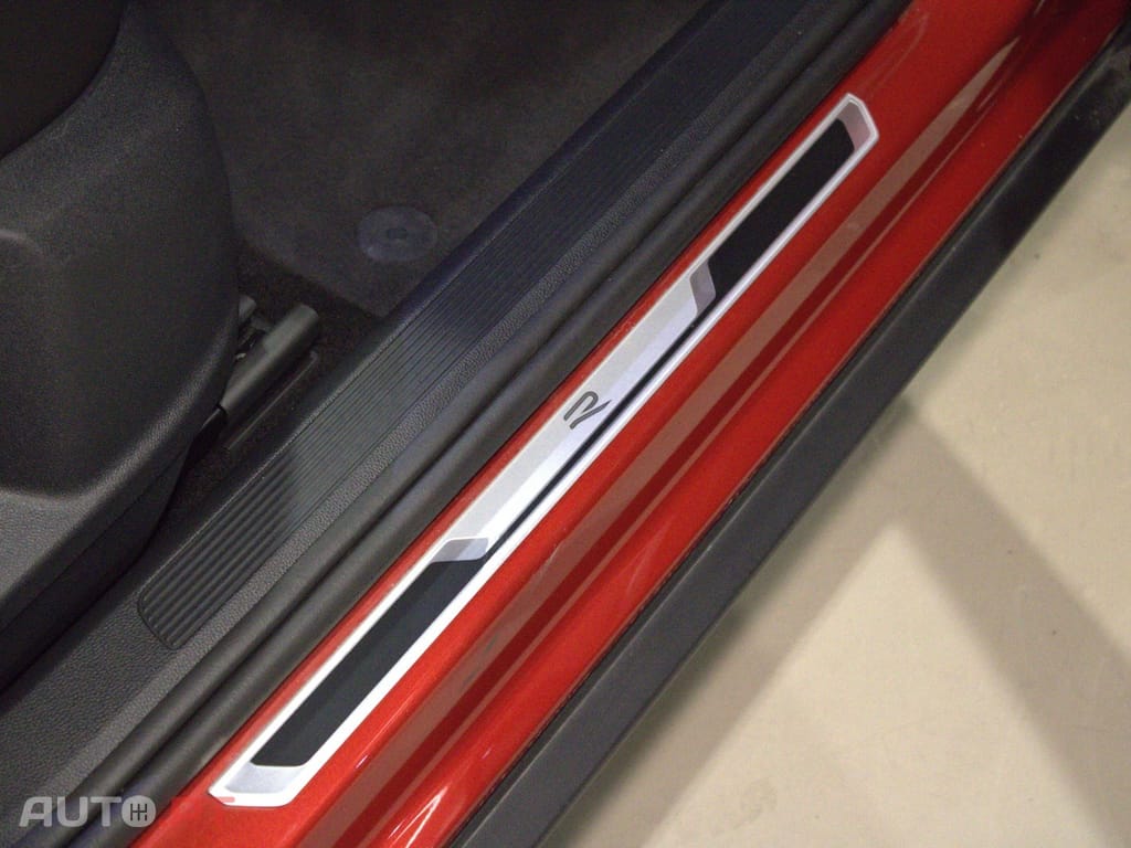 Volkswagen T-Roc 2.0 TDI R-Line DSG