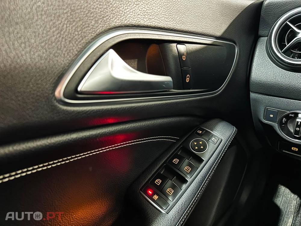 Mercedes-Benz CLA 200 d 4Matic 7G-DCT UrbanStyle Edition