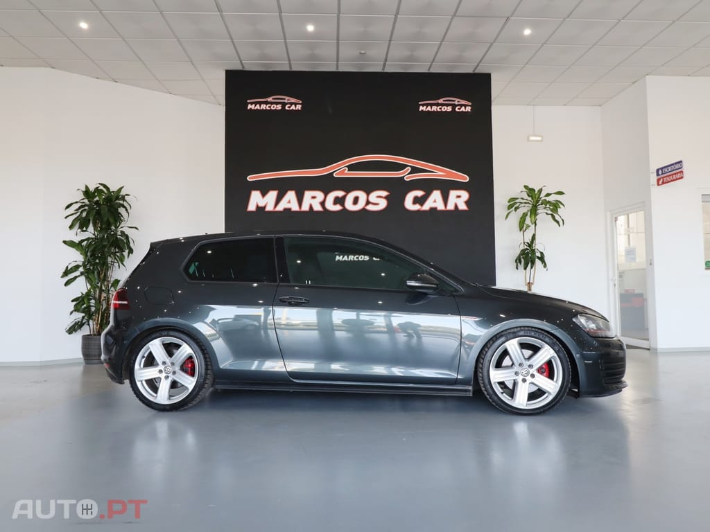 Volkswagen Golf 2.0 TSi GTi DSG Performance