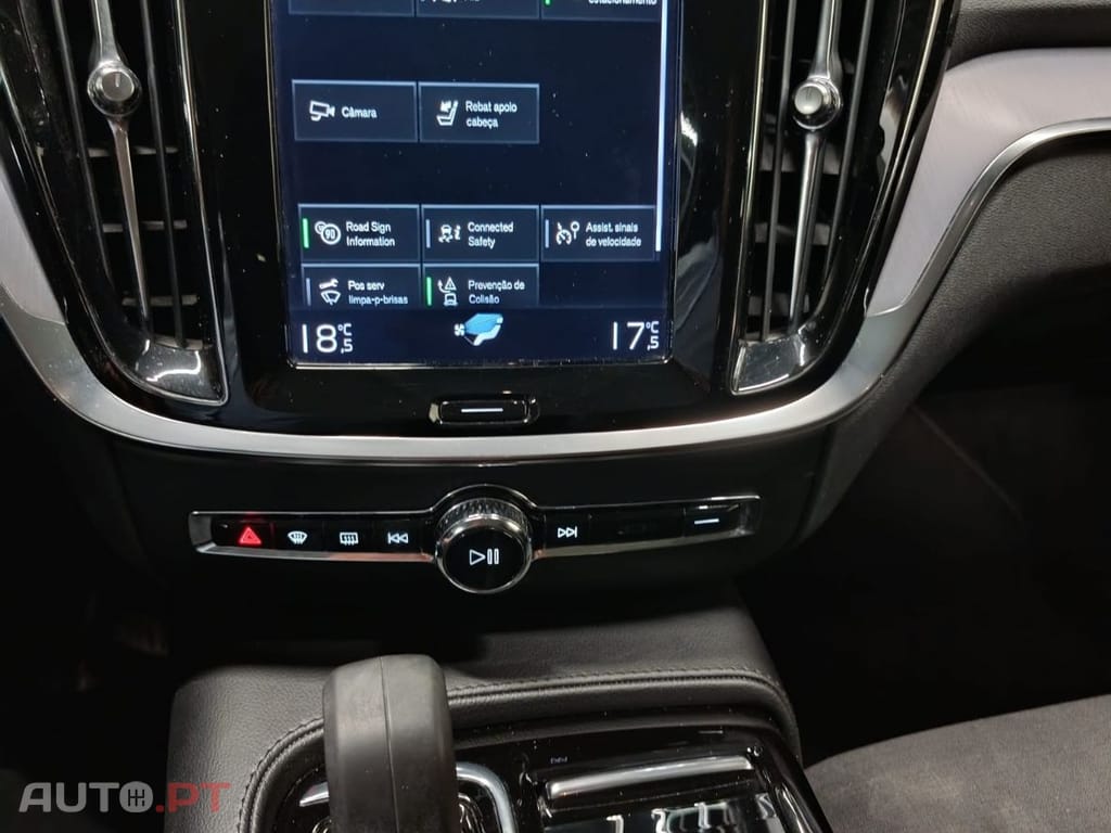 Volvo V60 2.0 T6 AWD TE Inscription Expression Plug-in 350cv — fotografia 12