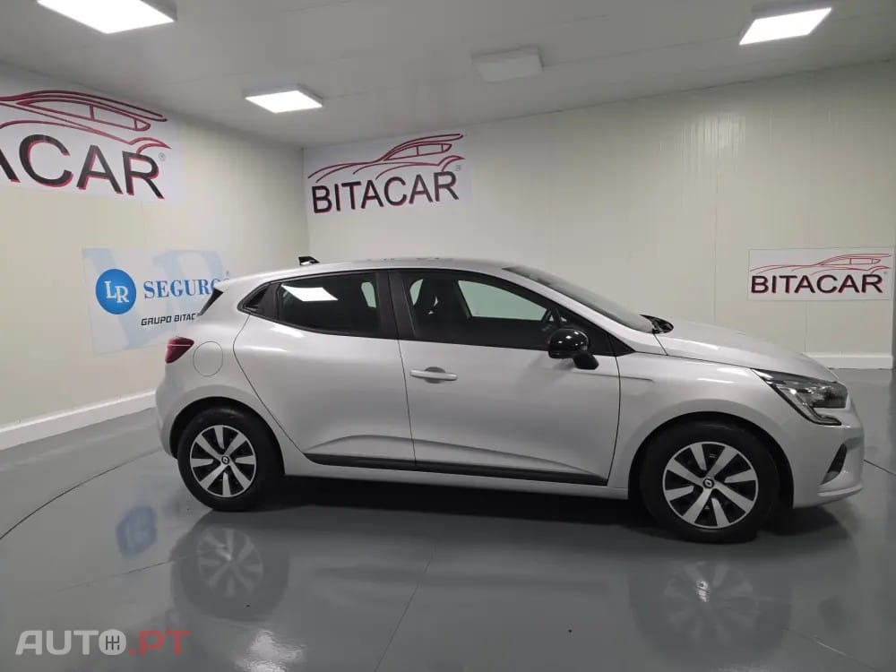 Renault Clio 1.0 TCe Evolution — fotografia 4