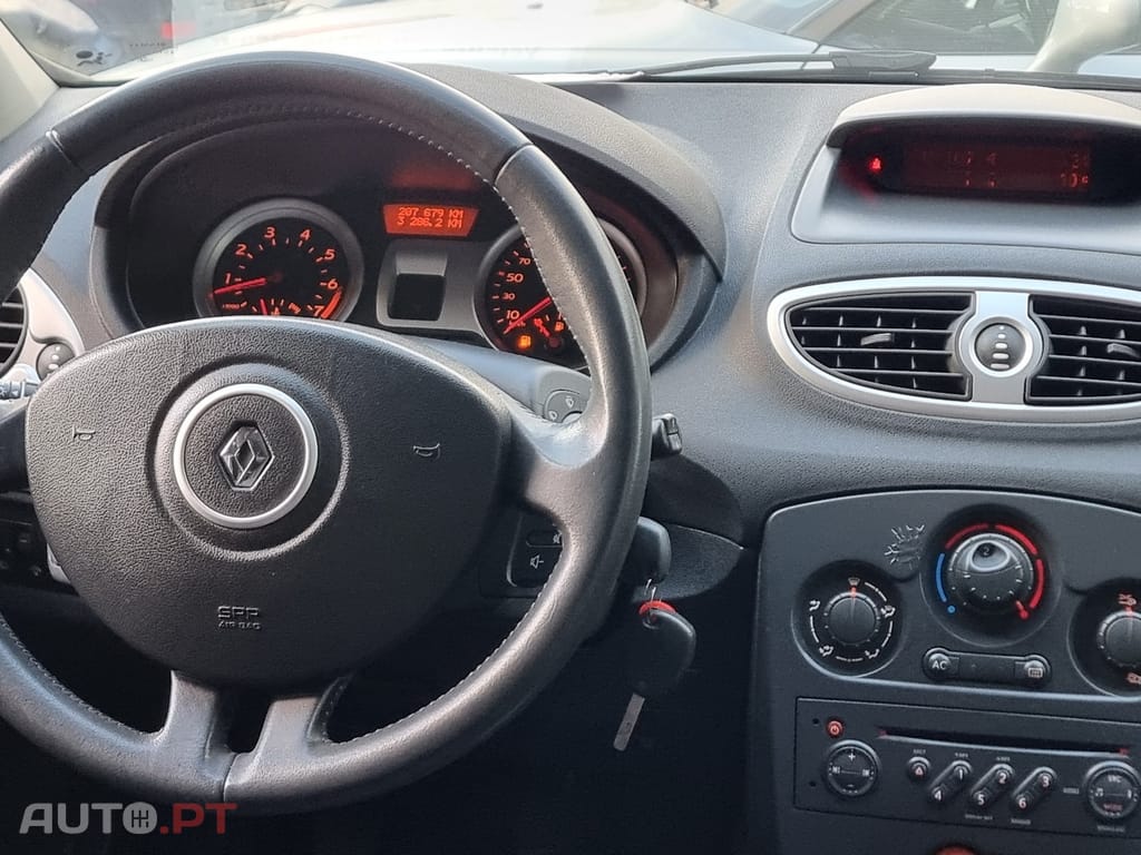 Renault Clio 1.2 16V Confort
