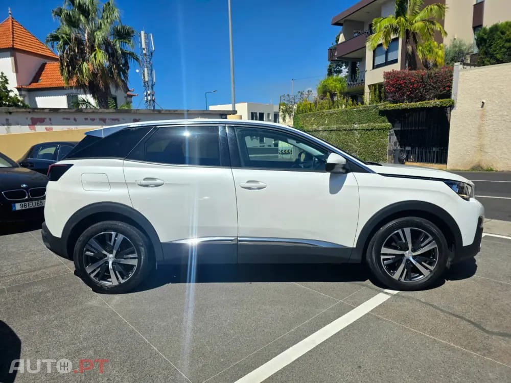 Peugeot 3008 1.2 PureTech Allure