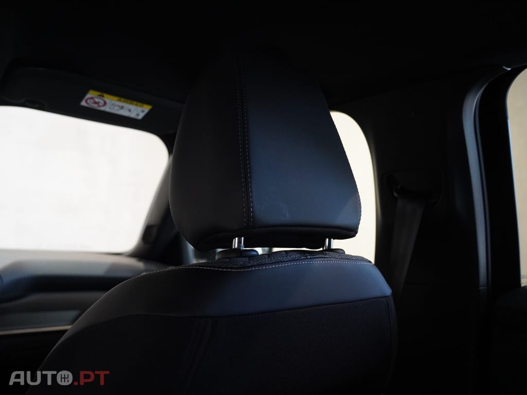 Peugeot 2008 1.2 PureTech Allure EAT8
