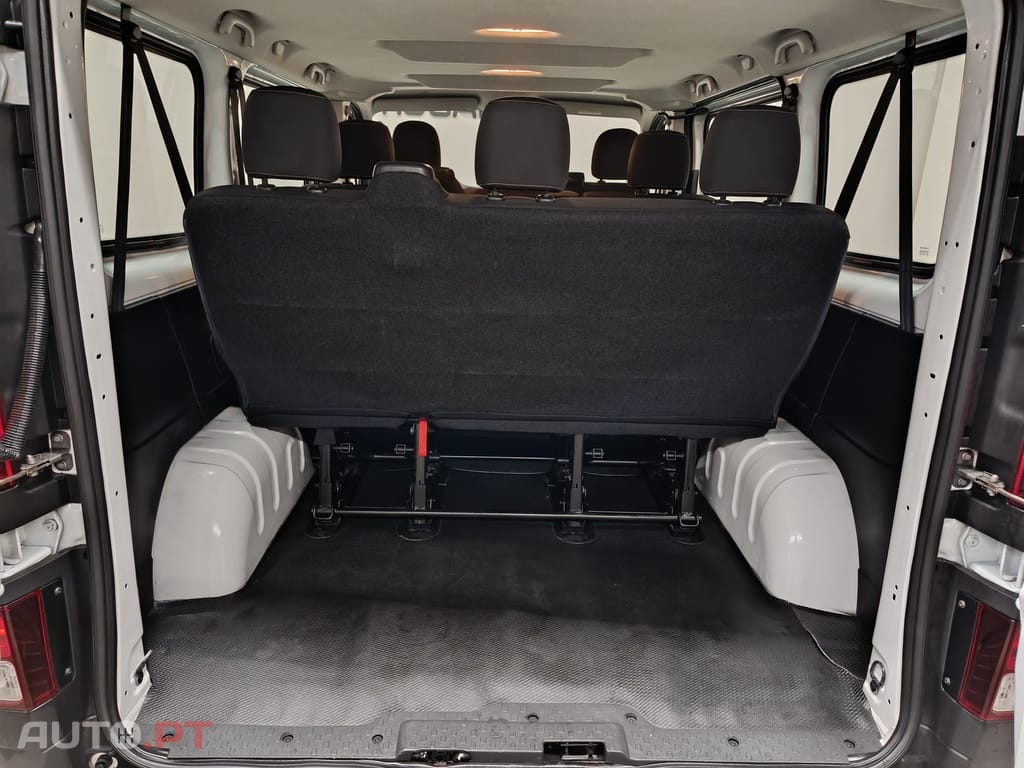 Renault Trafic 1.6 dCi Combi (9 Lug )