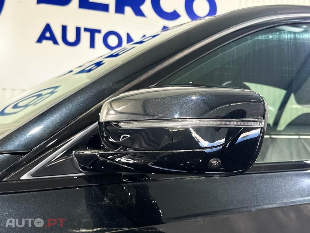 BMW 330 e Pack Desportivo M Auto