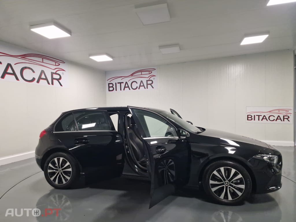 Mercedes-Benz A 250 E STYLE PLUS Hibrido Plug-In