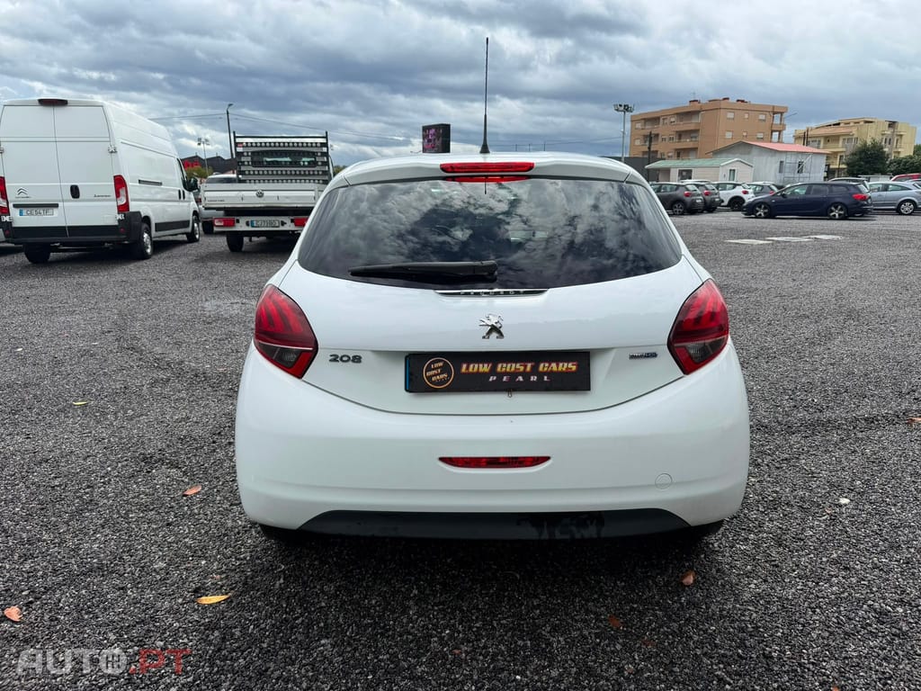 Peugeot 208 1.6 BlueHDi Style
