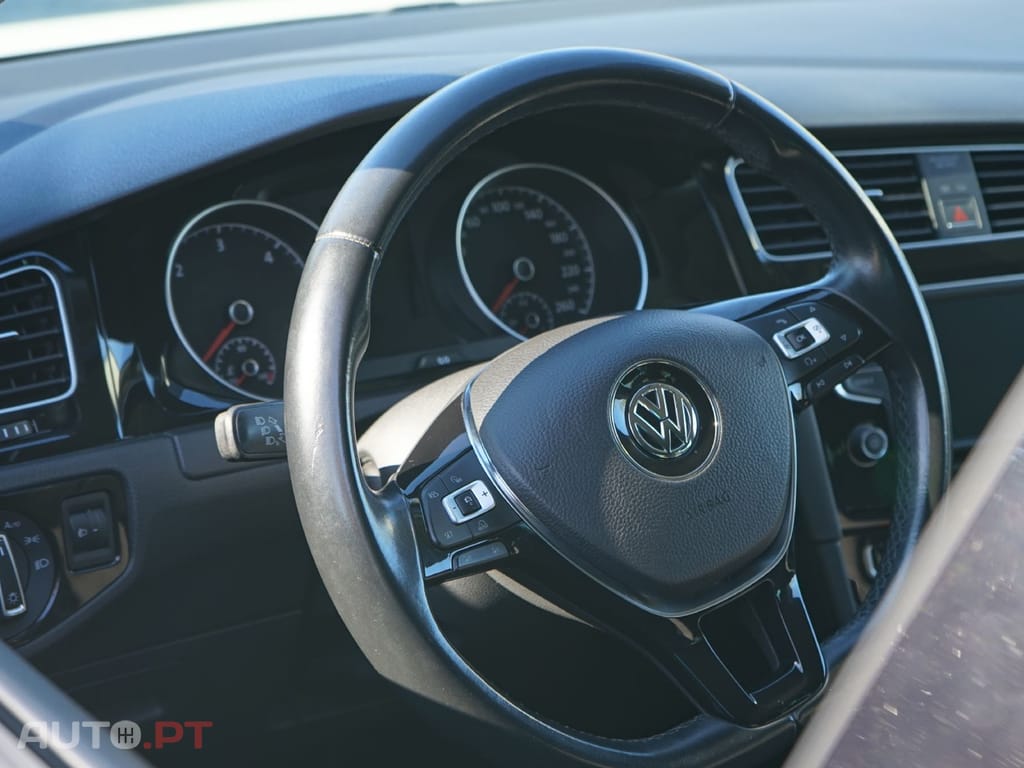 Volkswagen Golf Highline