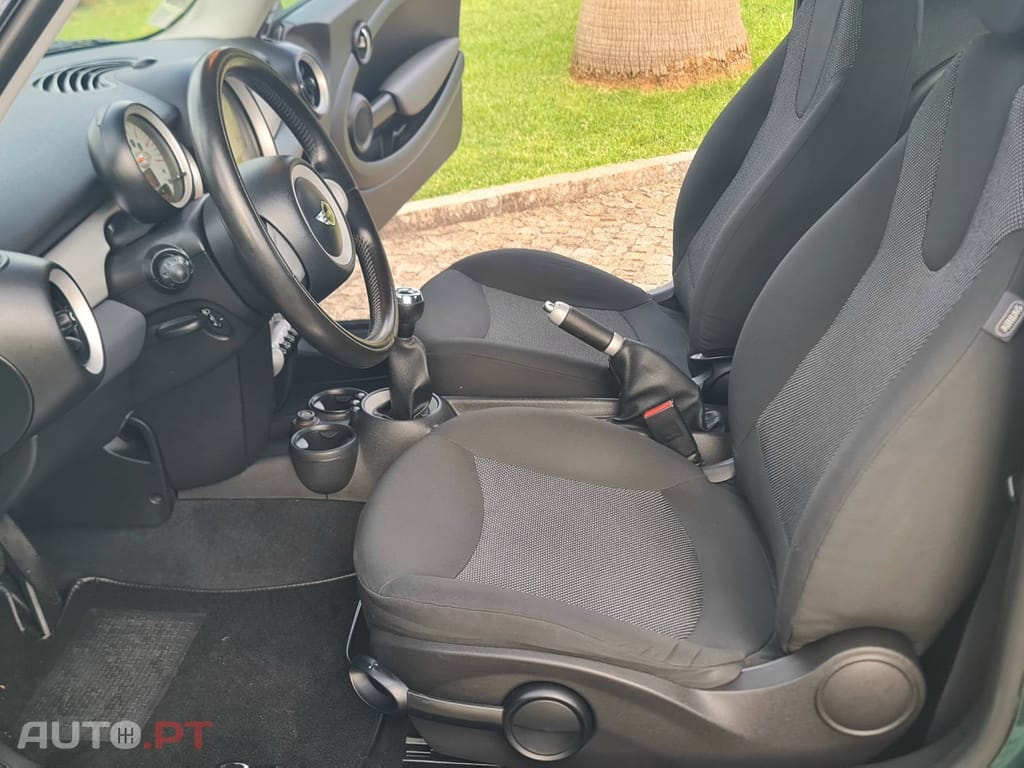 MINI Cooper Outro