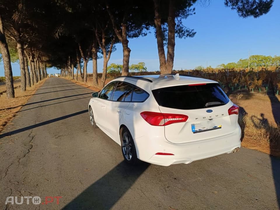 Ford Focus SW 1.0 EcoBoost St-Line