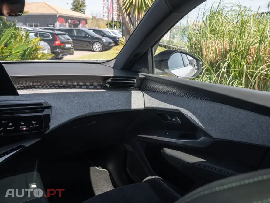 Peugeot E-3008 73 kWh GT