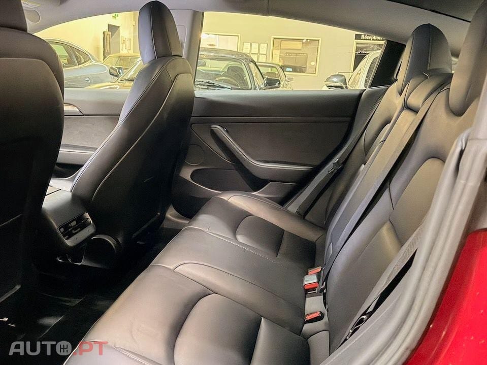 Tesla Model 3 Standard Range Plus RWD