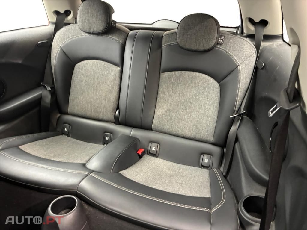 MINI Electric Cooper SE Essential