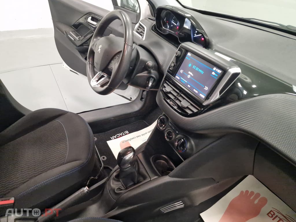 Peugeot 208 1.6 BlueHDi Style