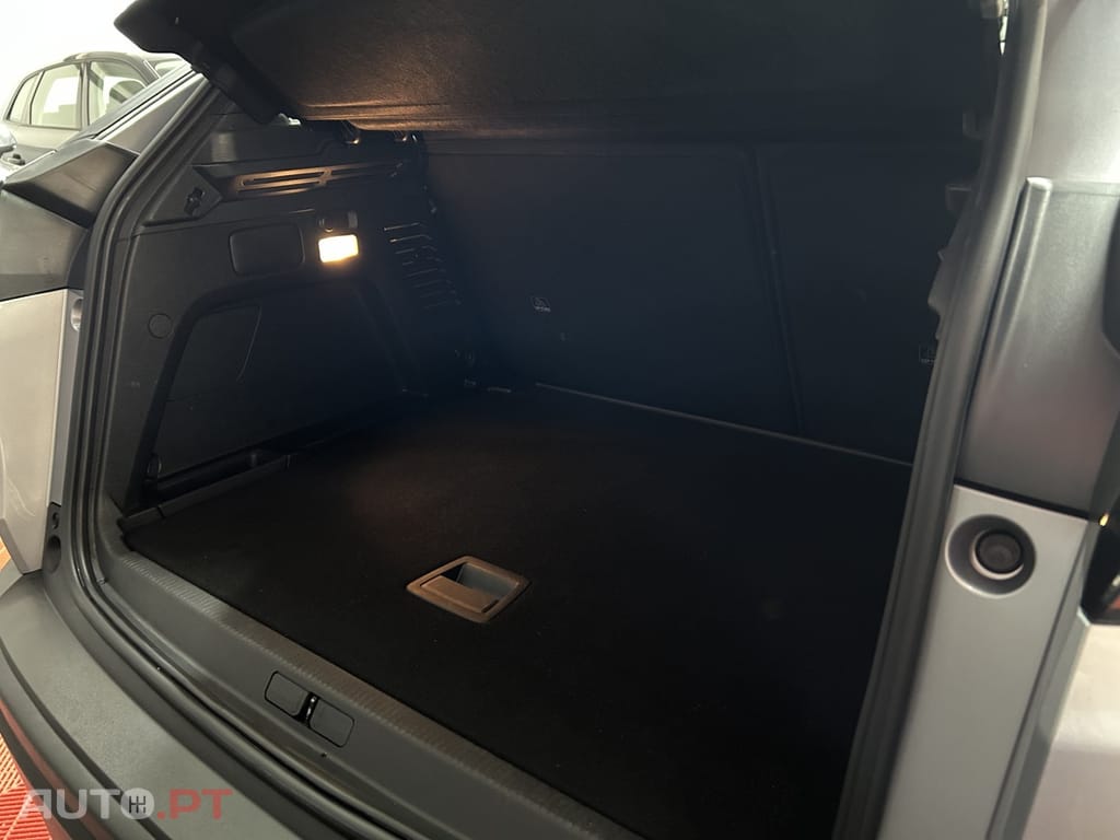 Peugeot 3008 1.2 PureTech Allure EAT8