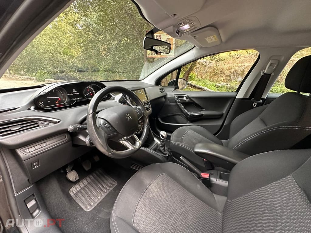 Peugeot 208 E-HDi 92 Stop&Start Active