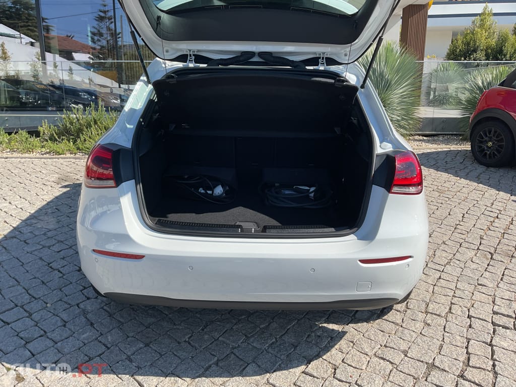 Mercedes-Benz A 250 e Style Plus