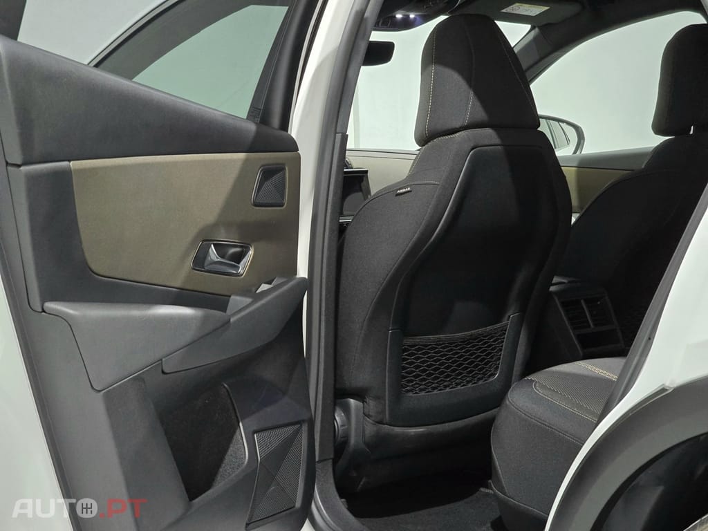 DS DS7 Crossback E-Tense Bastille+ EAT8