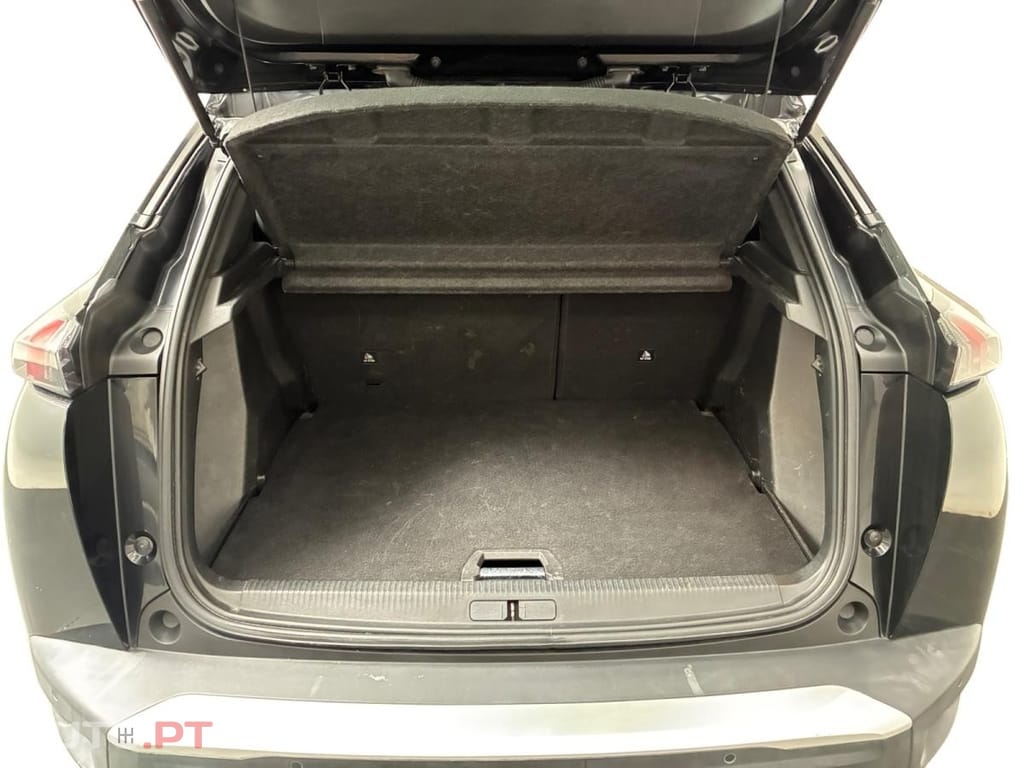 Peugeot 2008 1.5 BlueHDi Allure Pack