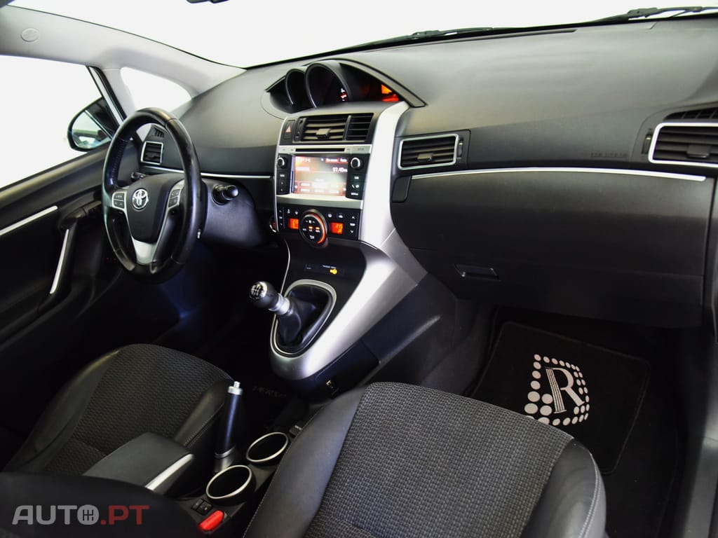 Toyota Verso 2.0 D-4D Exclusive+NAVI