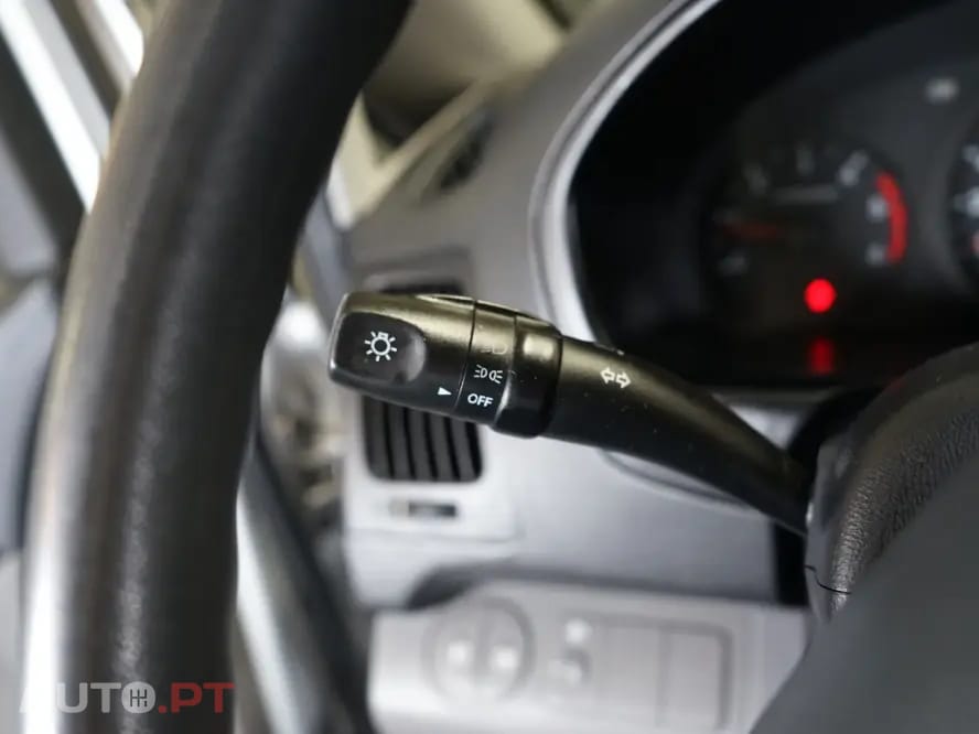 Hyundai H-1 2.5 CRDi Travel Comfort