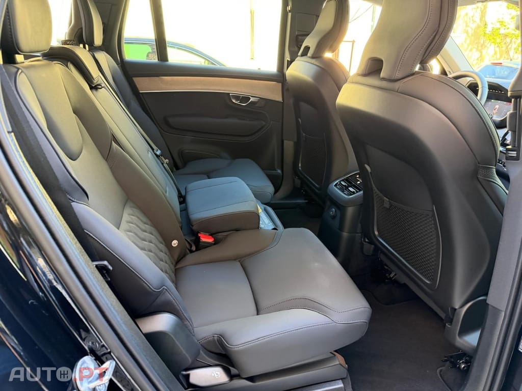 Volvo XC90 2.0 T8 PHEV Black Edition AWD