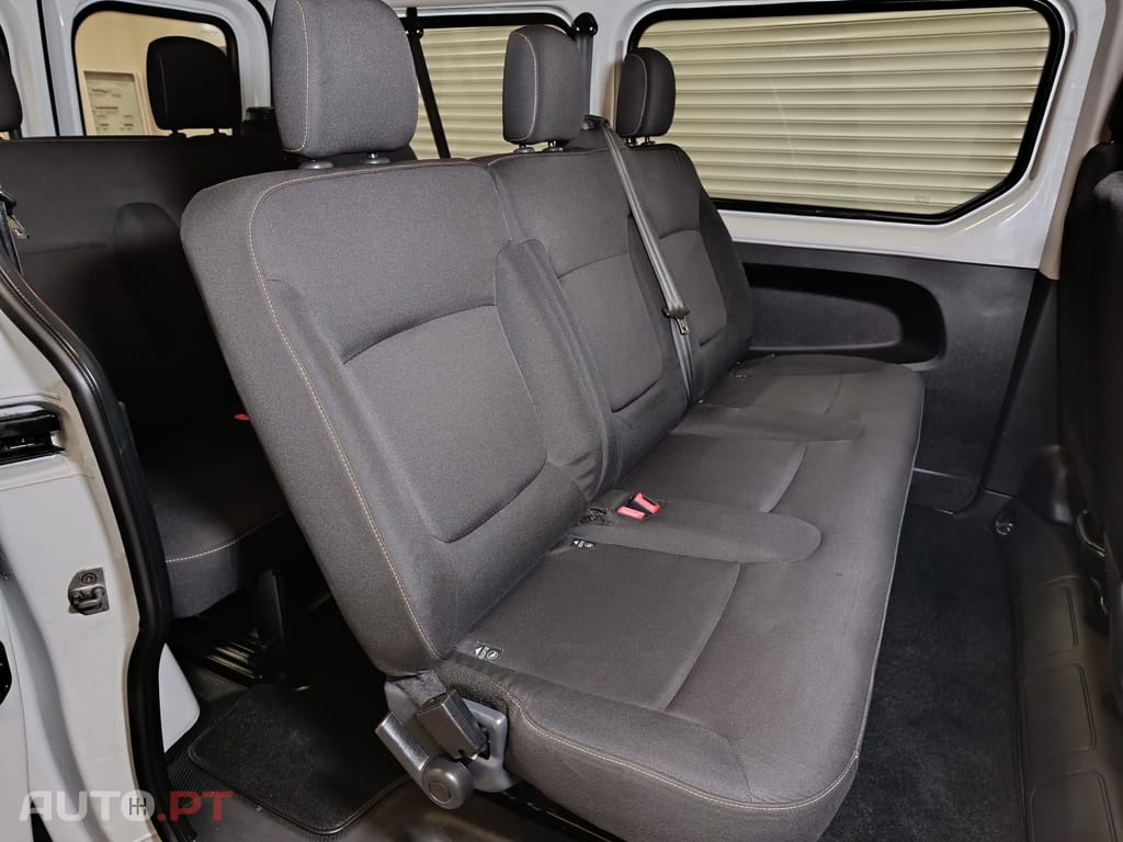 Renault Trafic 1.6 dCi Combi (9 Lug )