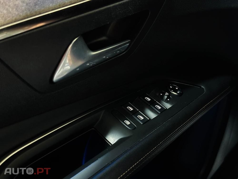 Peugeot 3008 1.6 Hybrid4 GT Pack e-EAT8