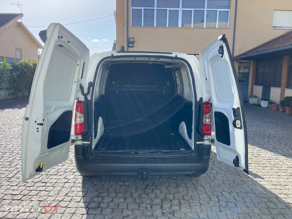 Citroen Berlingo 1.6 HDI  XL  L2  100 CV   CarPlay