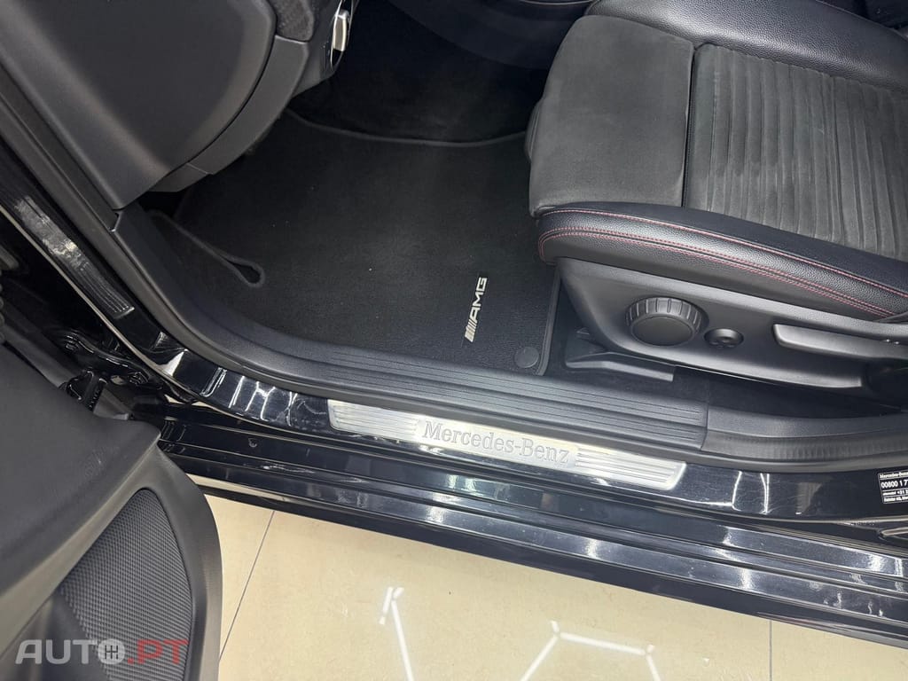 Mercedes-Benz A 180 7G-DCT AMG Line
