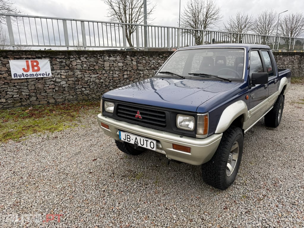 Mitsubishi L200 2.5 TD Strada