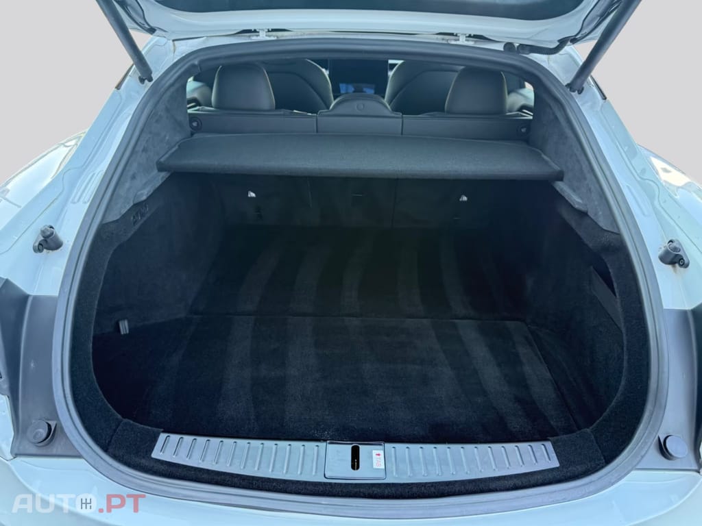 Tesla Model S I.V.A DEDUTIVEL Plaid