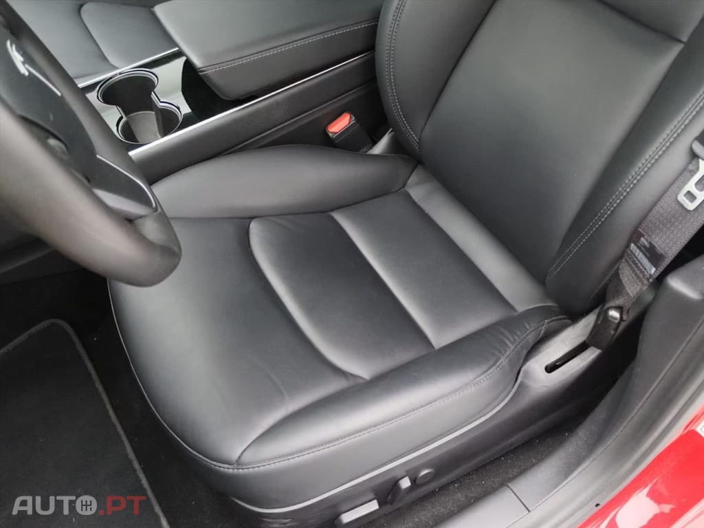 Tesla Model 3 Long-Range AWD I.V.A DEDUTÍVEL