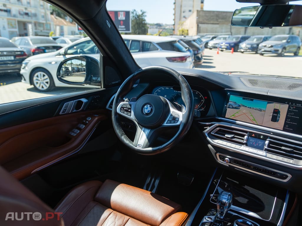 BMW X7 M50d