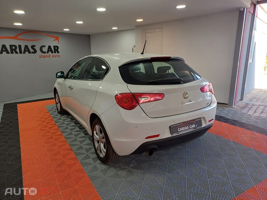 Alfa Romeo Giulietta 1.6 JTDm Distinctive