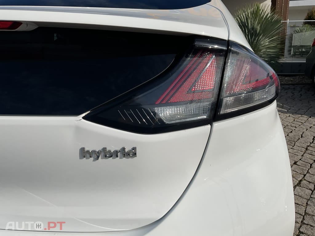 Hyundai Ioniq 1.6 GDI HEV
