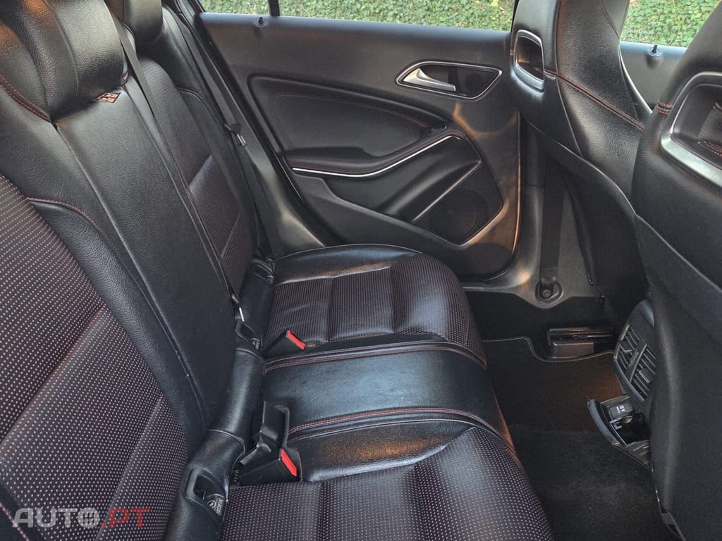 Mercedes-Benz A 200 d AMG Line