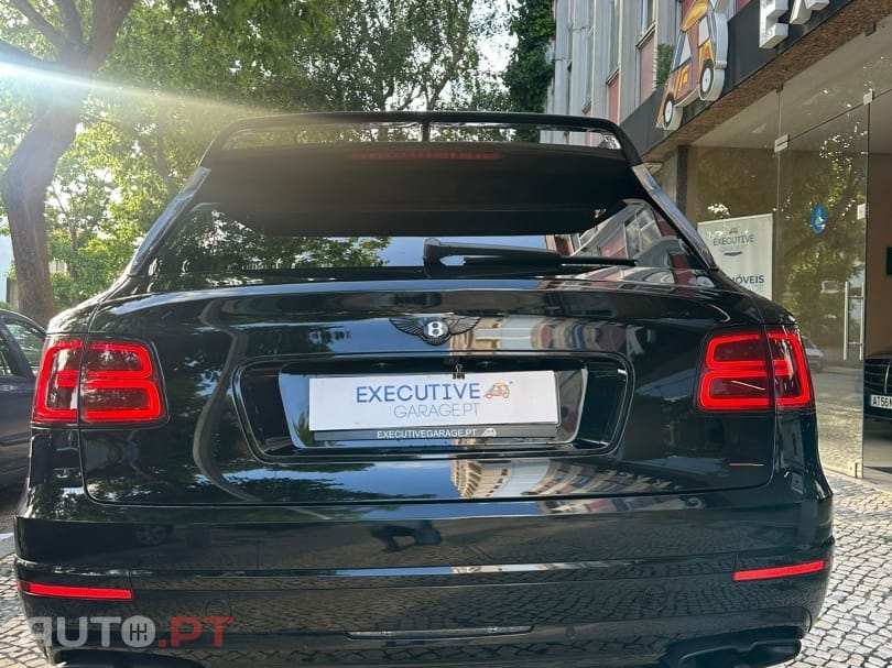 Bentley Bentayga V8