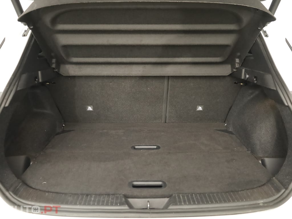 Nissan Qashqai Qashqai 1.3 DIG-T N-Connecta LED Xtronic