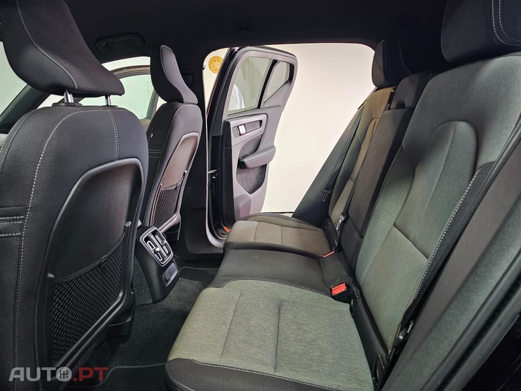 Volvo XC40 1.5 T5 PHEV Momentum Plus