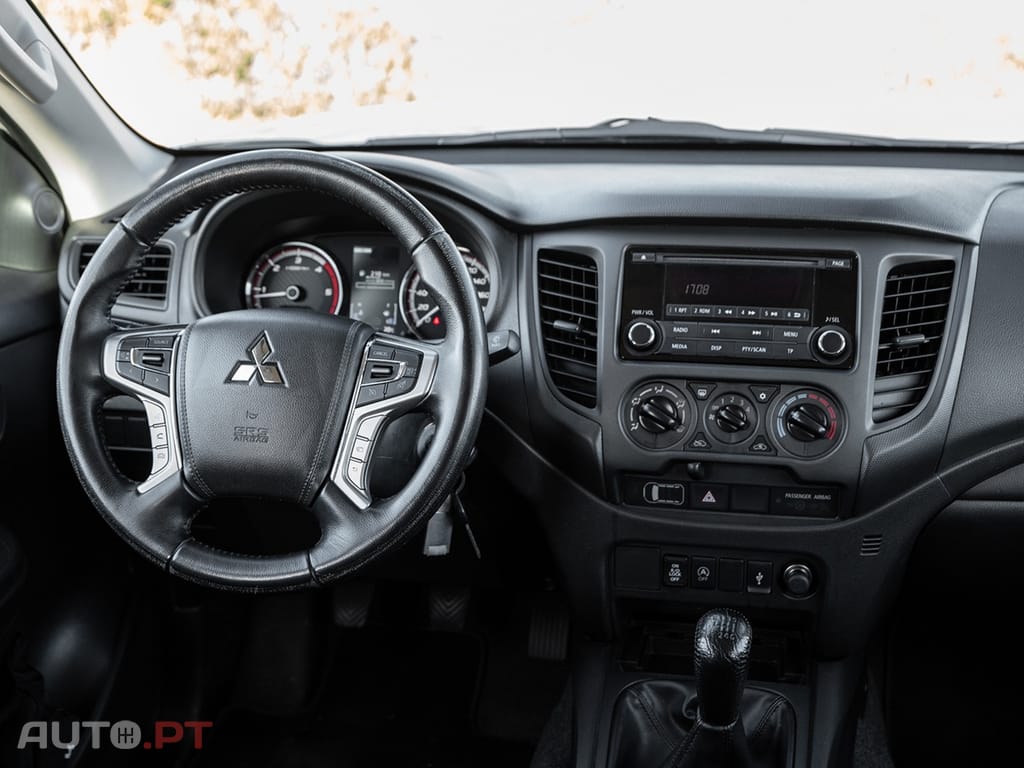 Mitsubishi L200 2.3 DI-D Space Cab Invite 4WD