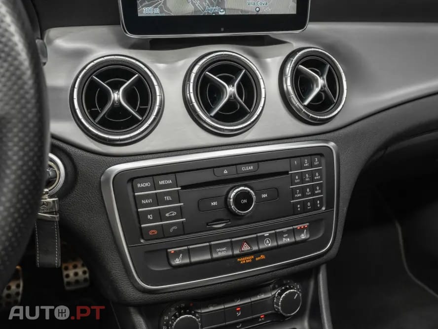 Mercedes-Benz CLA 220 d Shooting Brake AMG Line Aut.
