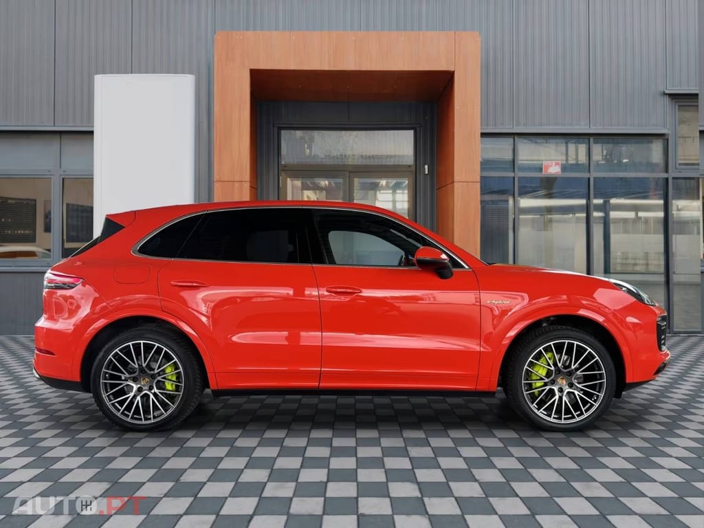 Porsche Cayenne E-Hybrid Sport Design