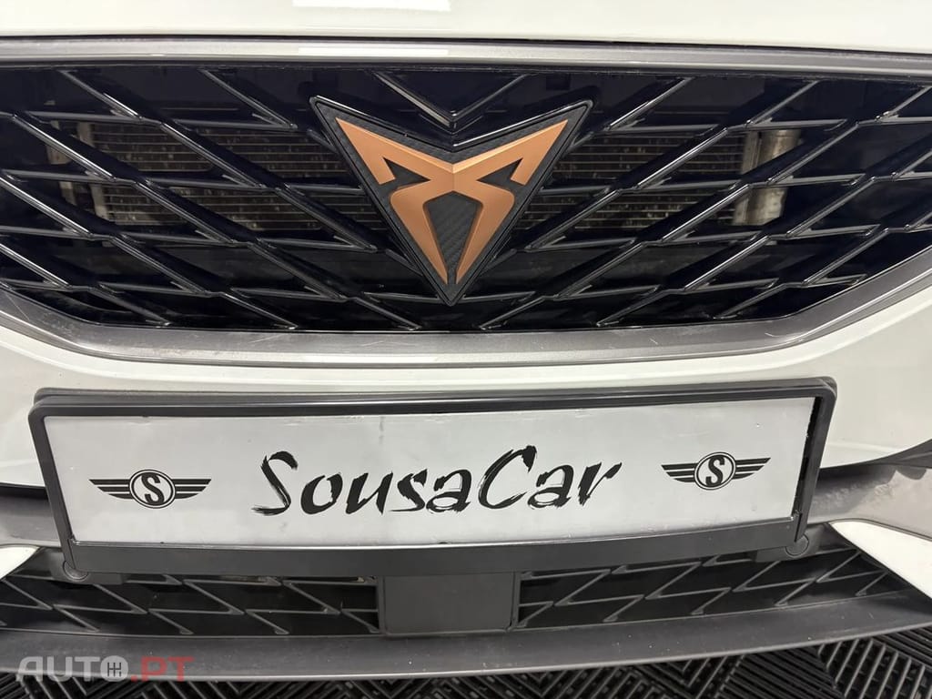 Cupra Leon 1.4 e-Hybrid MID DSG